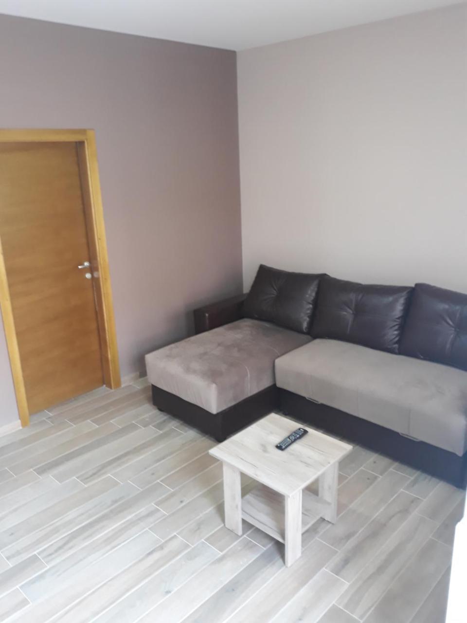 Apartmani Radulovic Vrnjačka Banja المظهر الخارجي الصورة